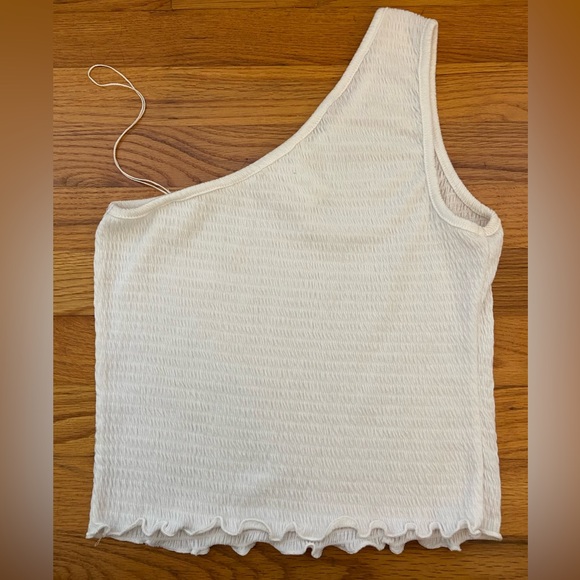 Super cute white one shoulder smocked tank Altar’d State size S - Picture 2 of 3